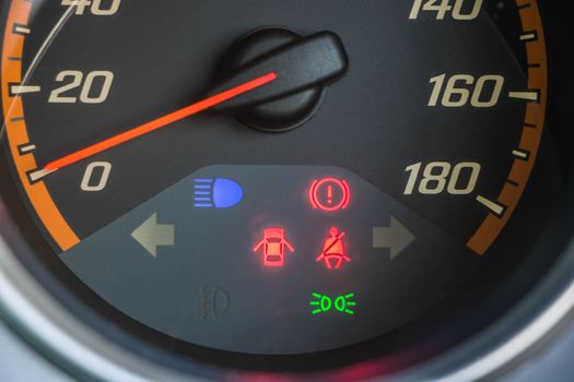 Kontrolky na palubnej doske vozidla